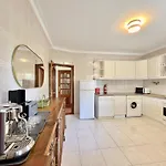 White House With Pool By Homing