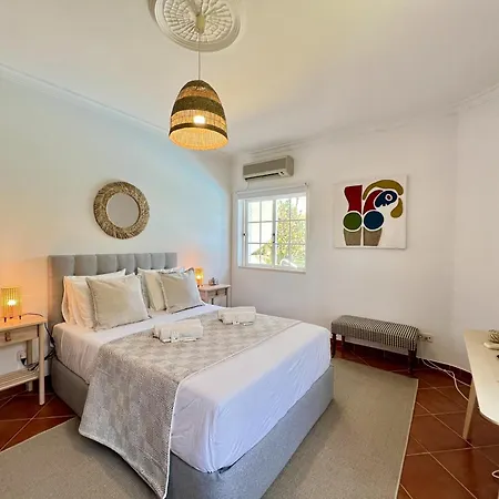 White House With Pool By Homing Villa