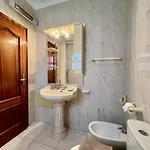 White House With Pool By Homing