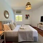 White House With Pool By Homing