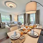 White House With Pool By Homing Вилла Виламура